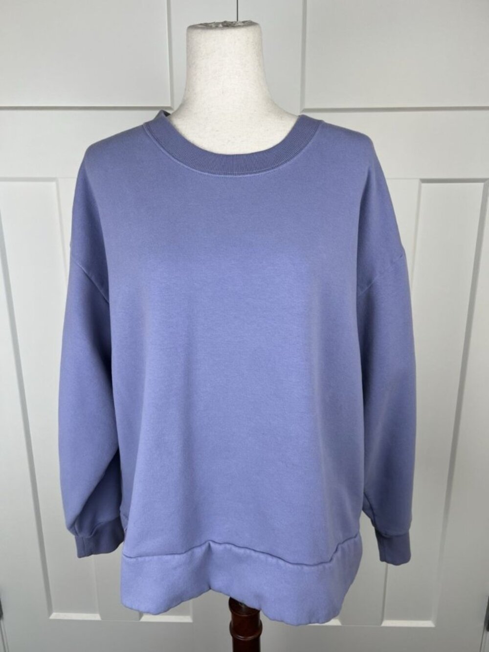 Athleta Retroplush Crewneck Sweatshirt XL Periwinkle Blue Cozy Pullover